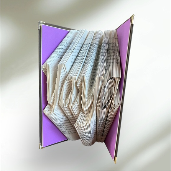 *MADE TO ORDER” Book Folding Art “Yaya” - Picture 5 of 8